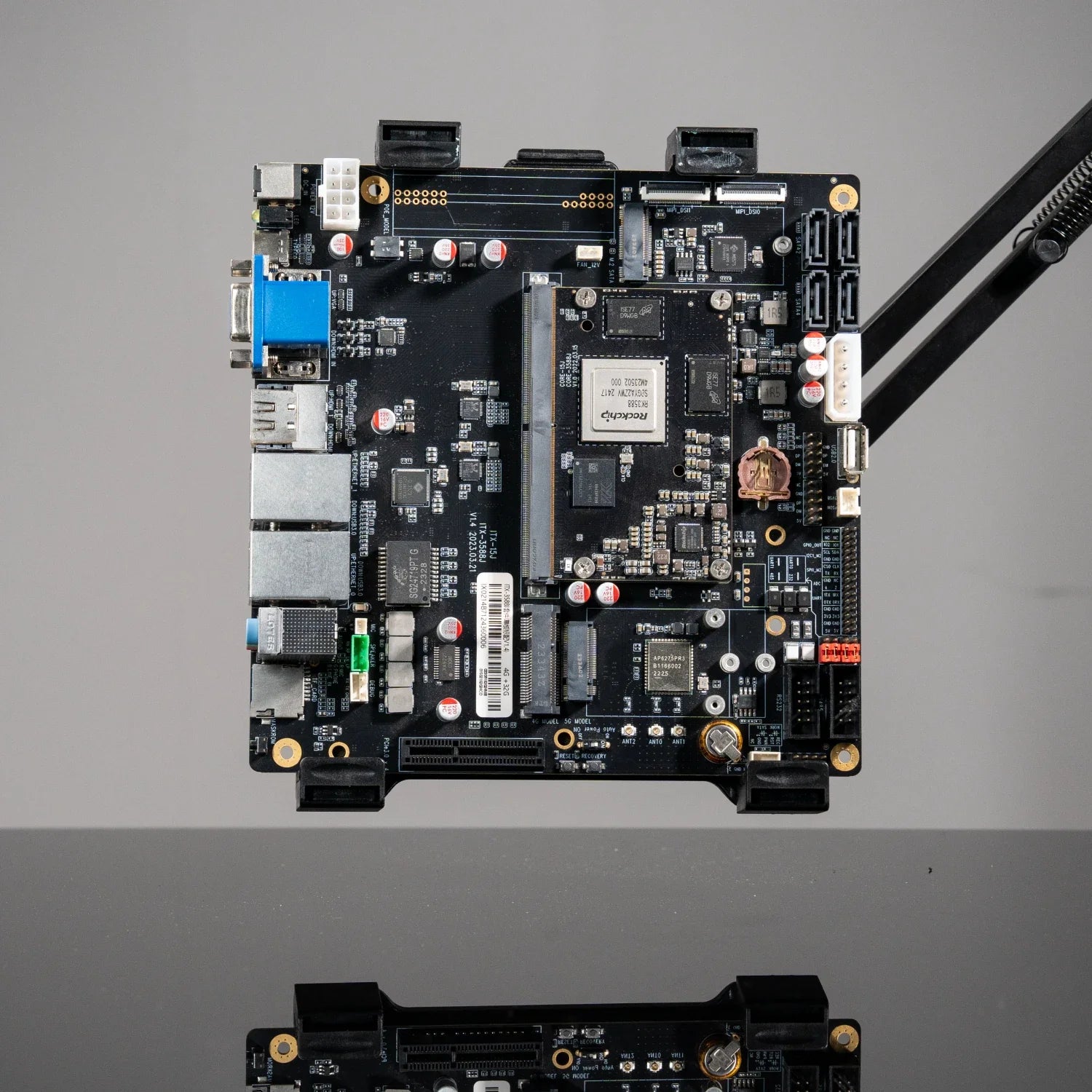 Firefly ITX-3588J RK3588 Mini ITX ARM Motherboard